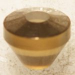 ヒメダイヤ製のダイヤモンドアンビル超高圧装置用アンビル